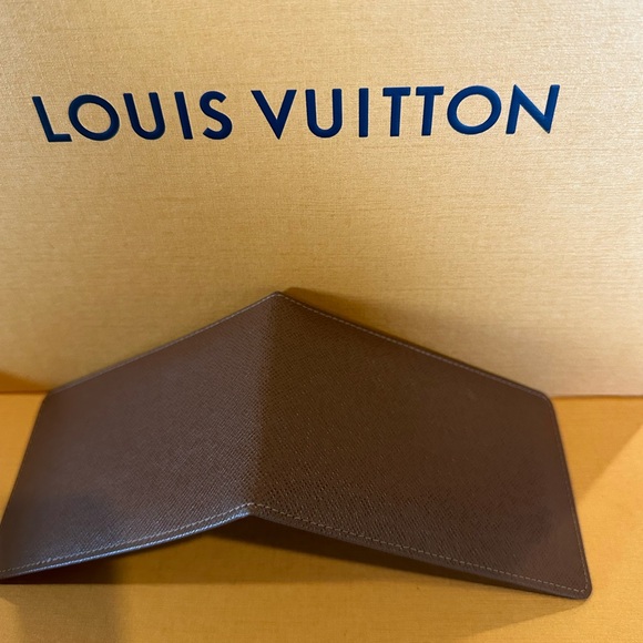 Louis Vuitton wallet - Picture 12 of 16